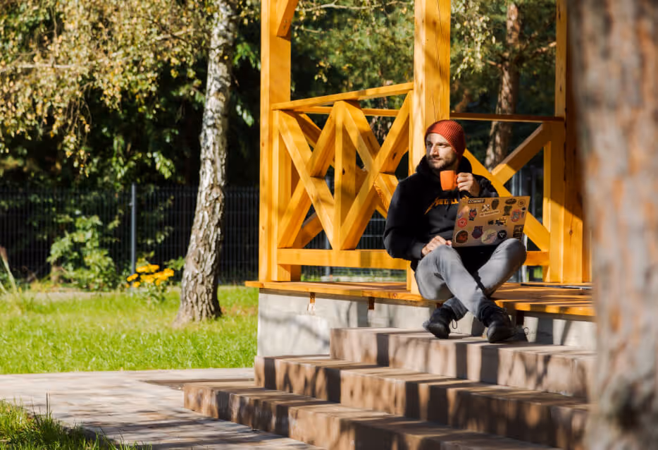 Domek Chańcza - kawa na tarasie rano